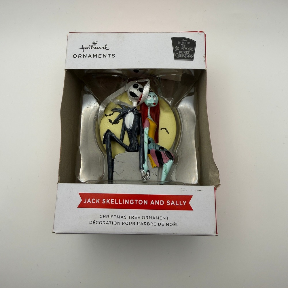 Hallmark Nightmare Before Christmas Jack Skellington and Sally Ornament 3HCM1486